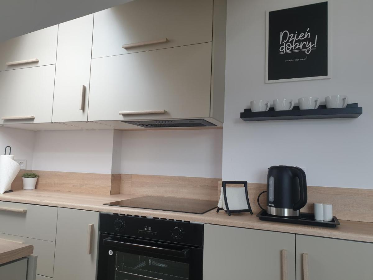 Near The Airport- Apartments Krakow Ngoại thất bức ảnh